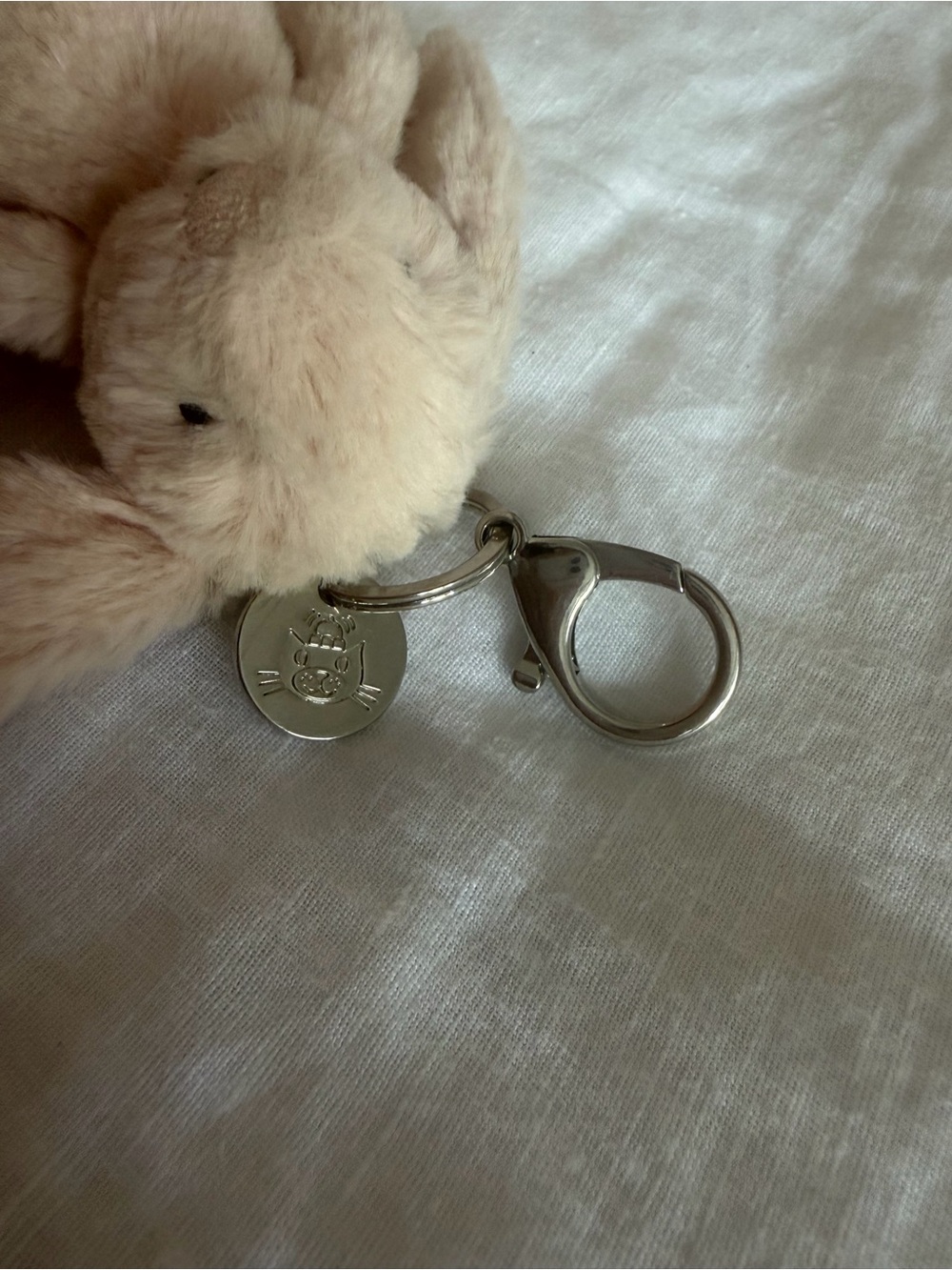 Jellycat - Bashful Blush Bunny Bag Charm - Rare !! 🩰 - Picture 5 of 8